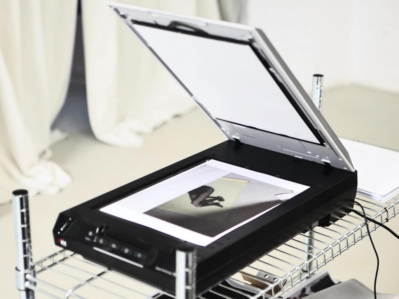 6 Best Scanners For Artwork In 2023 (Read Before You Buy!)